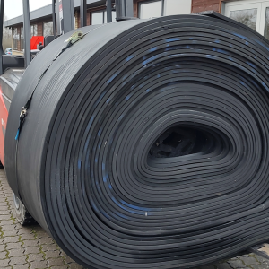 Stålwiregummibånd – outlet, helrulle 20 mm tyk • 1.200 mm bred • 90 m lang • Ø8 mm stålwire i længderetningen